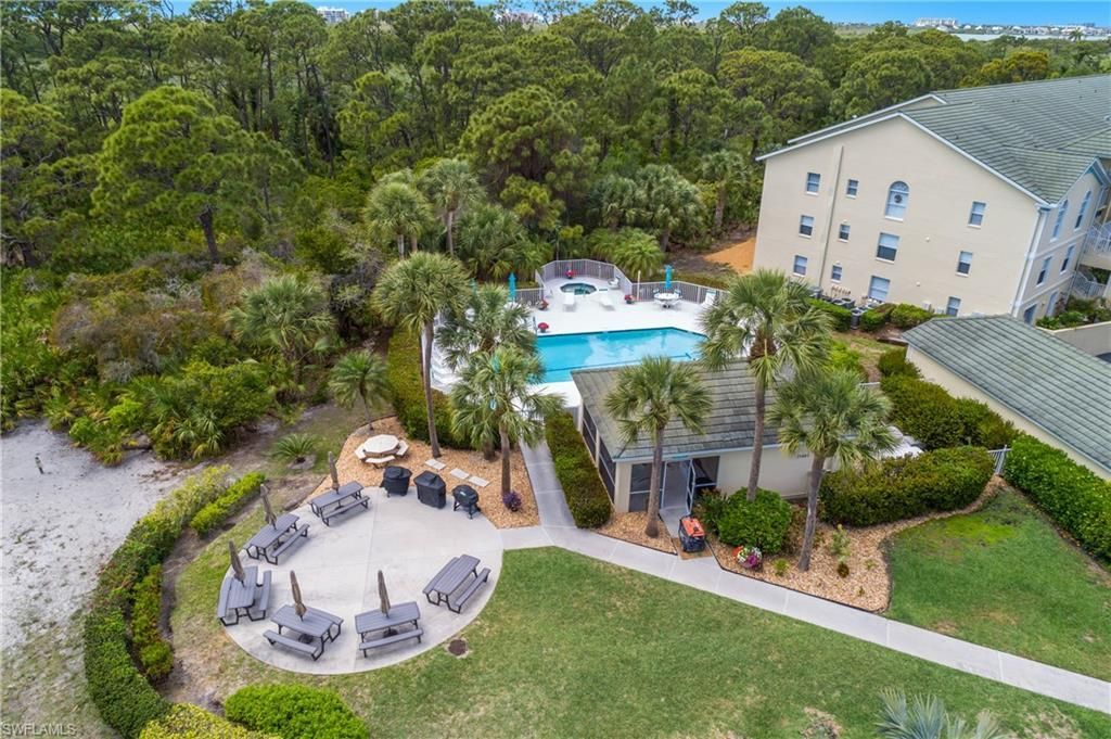15475 Cedarwood Ln, Unit 203, Naples, FL 34110 Photo