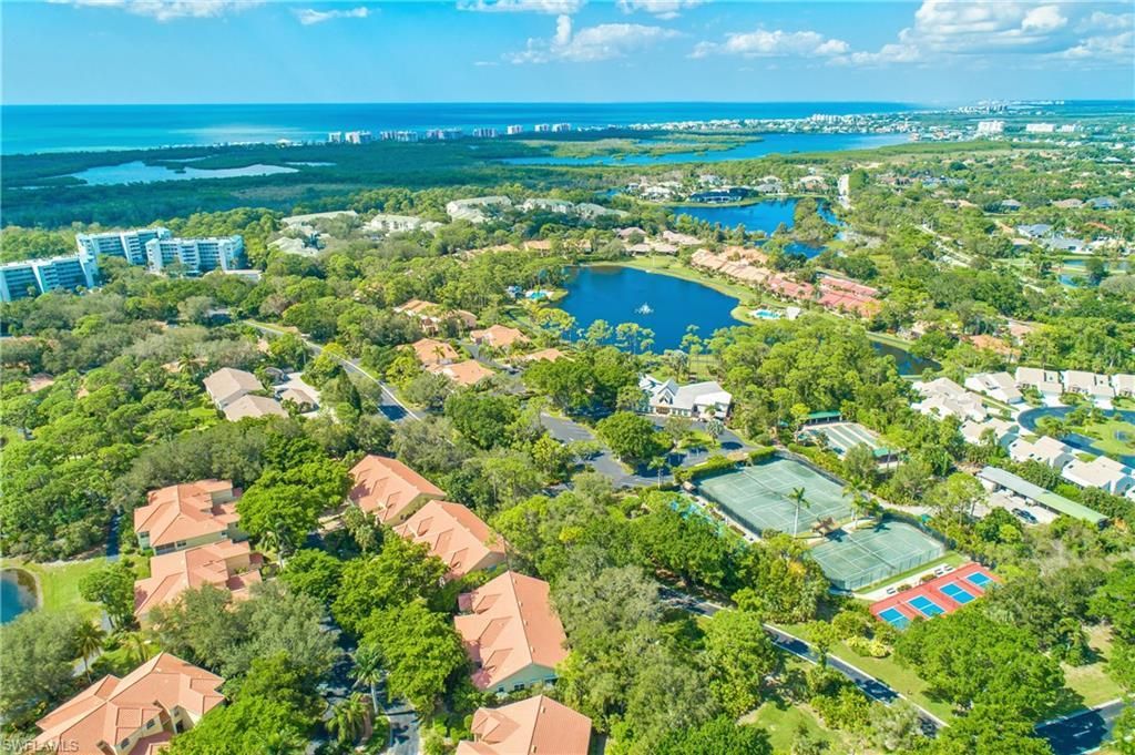 15475 Cedarwood Ln, Unit 203, Naples, FL 34110 Photo