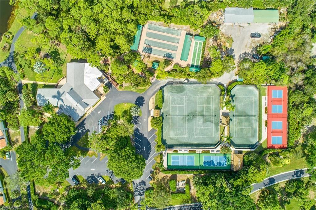 15475 Cedarwood Ln, Unit 203, Naples, FL 34110 Photo