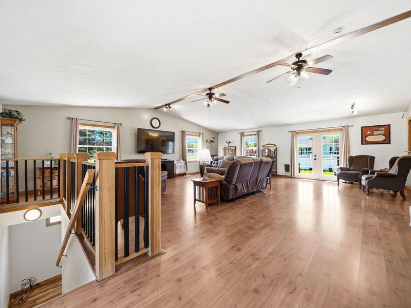 106 Gordon Drive, Chillicothe, OH 45601 Photo 3