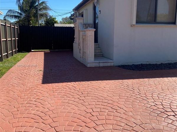 Unit 1, Miami, FL 33155