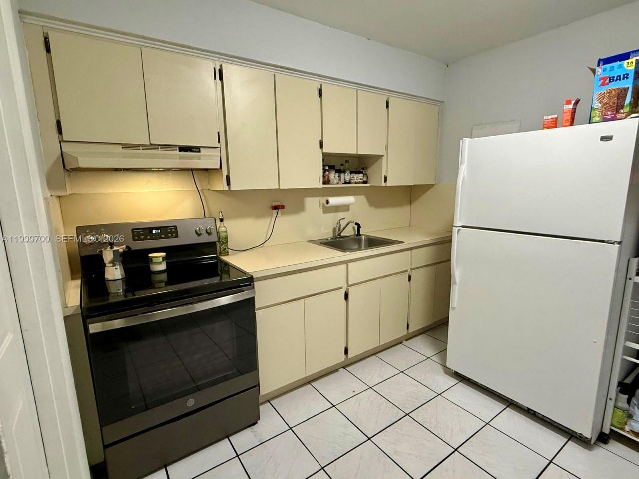 2732 NW 16th Ter, Unit 2734, Miami, FL 33125 Photo