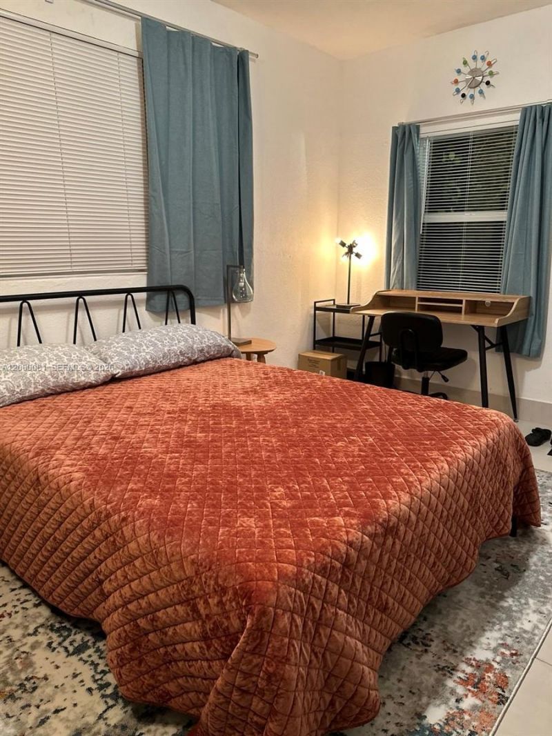 1637 SW 16th St, Unit B, Miami, FL 33145 Photo