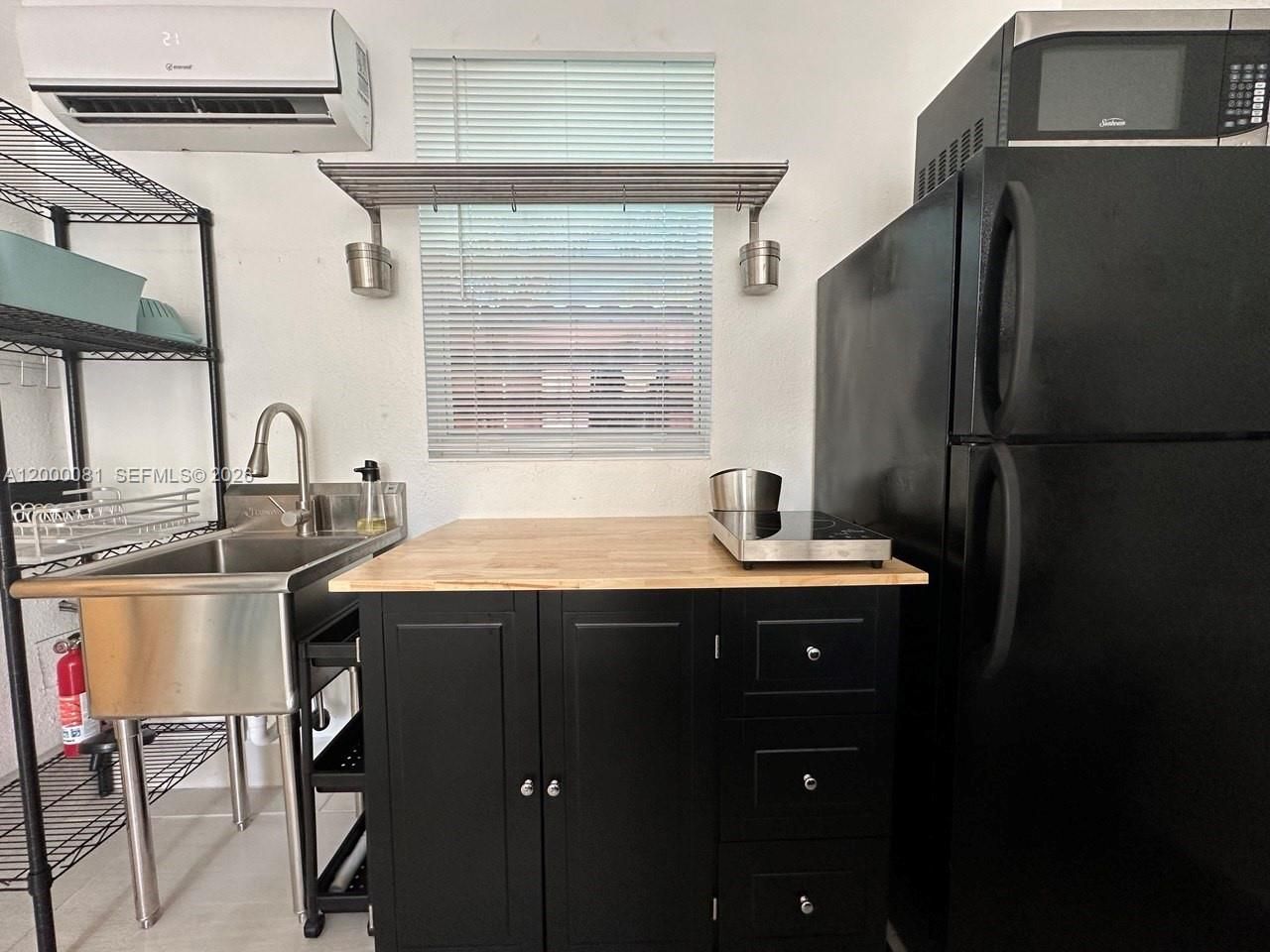 1637 SW 16th St, Unit B, Miami, FL 33145 Photo