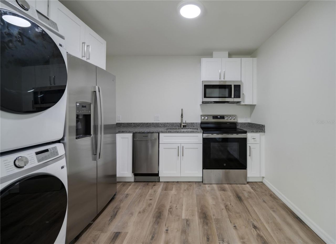 767 1/2 19th Avenue S, Saint Petersburg, FL 33705 Photo