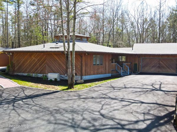 93 Phillips Road, Saugerties, NY 12477