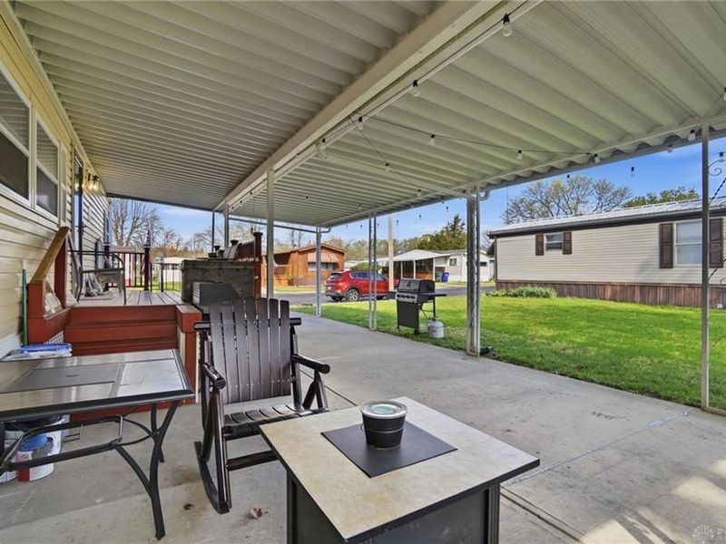 5424 E Sierra Circle, Dayton, OH 45414 Photo 8