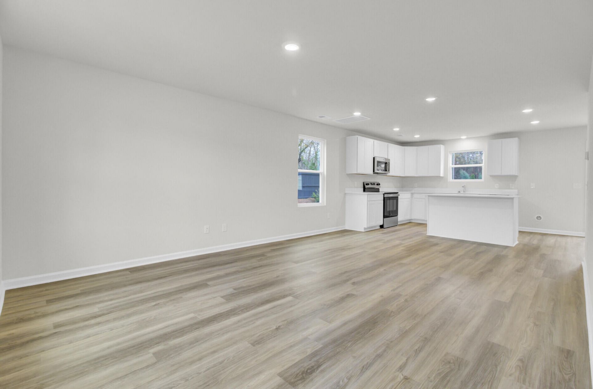 7040 Windham Way Photo 18