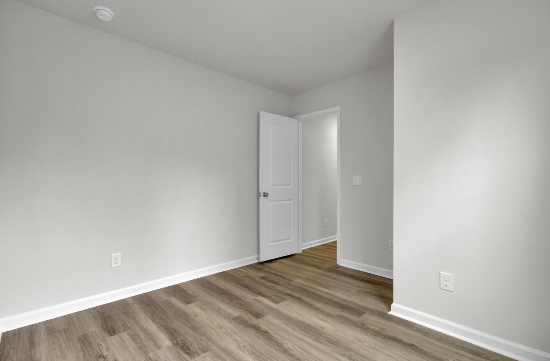 7040 Windham Way Photo 20