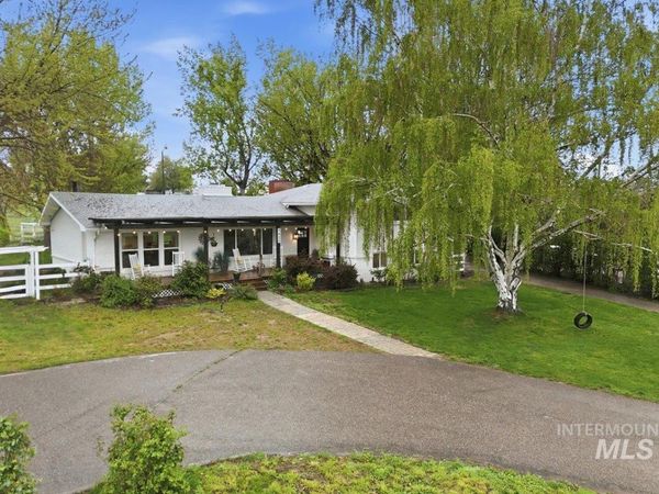 5625 Sunset Drive, Fruitland, ID 83619