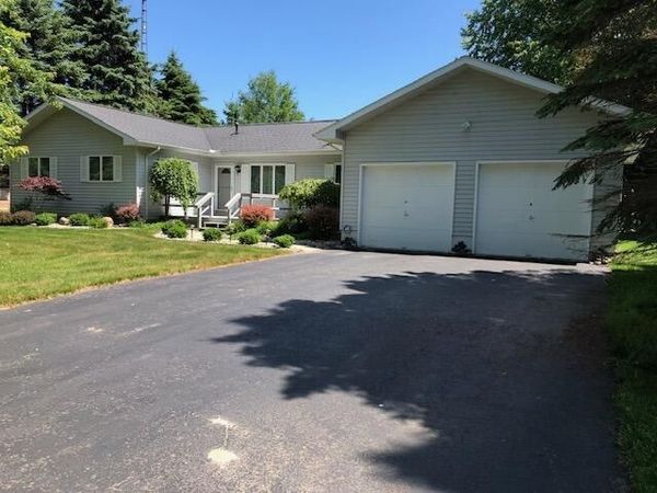 5746 N Ridge Road, Black River, MI 48721