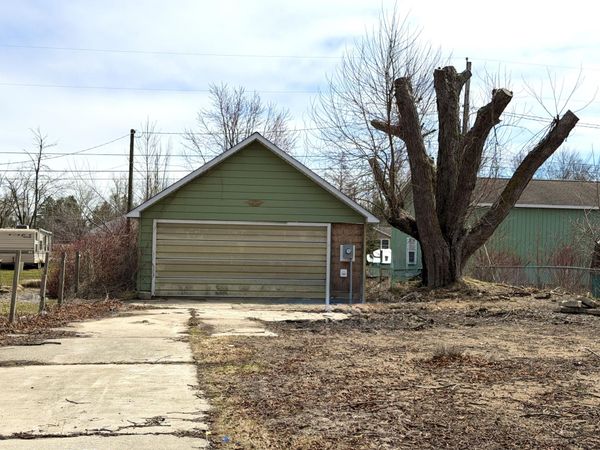 522 Michigan Avenue, Alpena, MI 49707