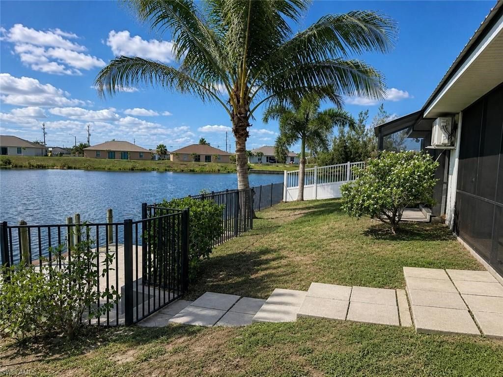 3049 SW 11th Pl, Cape Coral, FL 33914 Photo