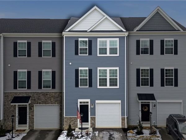 239 Truth Cir, Harmony, PA 16037