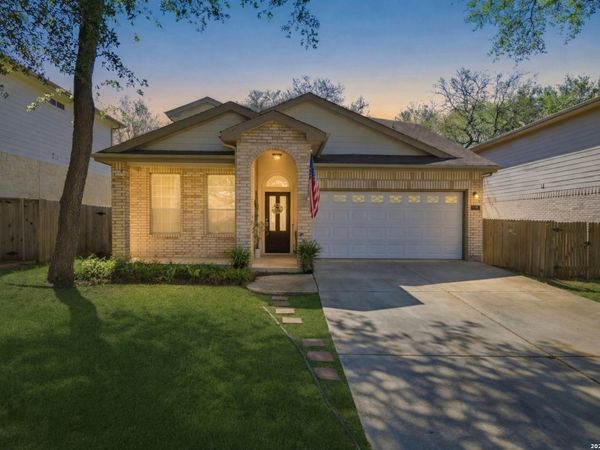 2616 Gallant Fox Dr, Schertz, TX 78108