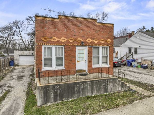 1809 Ogden Avenue , Lisle, IL 60532