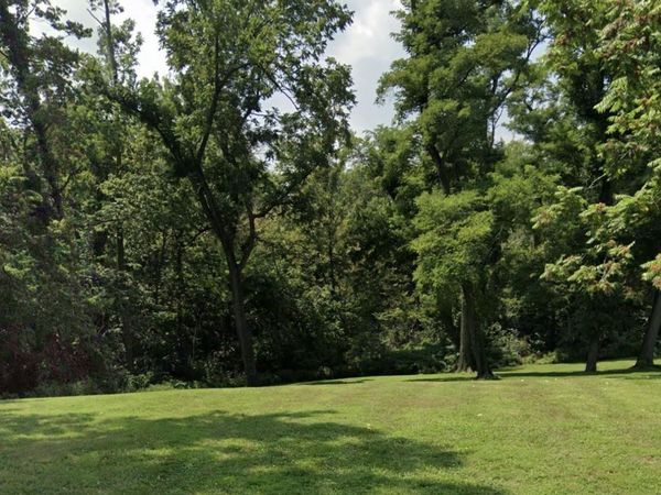 S bluff, Nauvoo, IL 62354