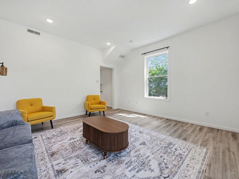 270 Wortman Street, Cincinnati, OH 45226 Photo 6