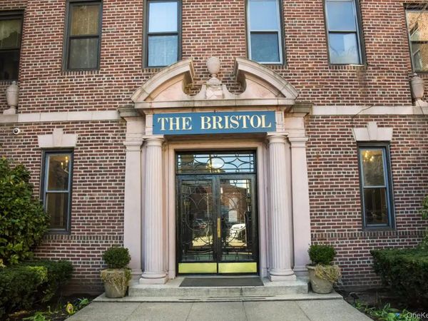 78-14 Austin Street , Unit 5-E, Forest Hills, NY 11375