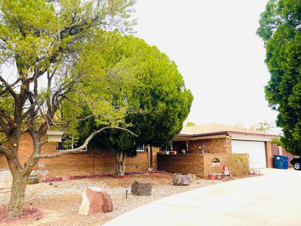 6301 Cuesta Place NW, Albuquerque, NM 87120