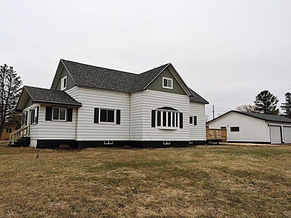 2102 Main St E, Ashland, WI 54806