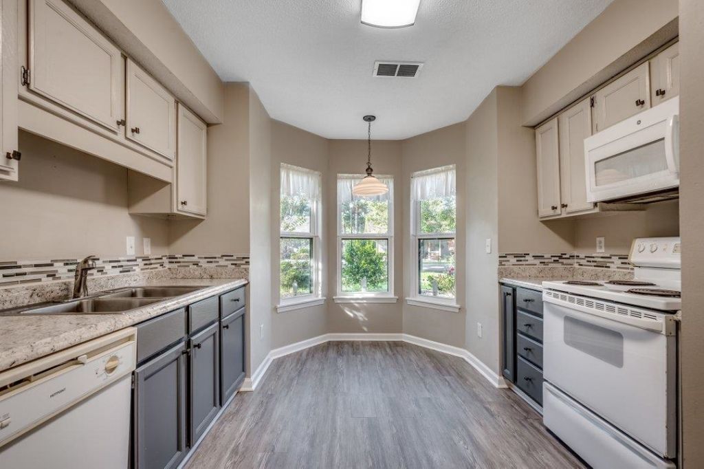 109 Hickory Dr. Photo 7