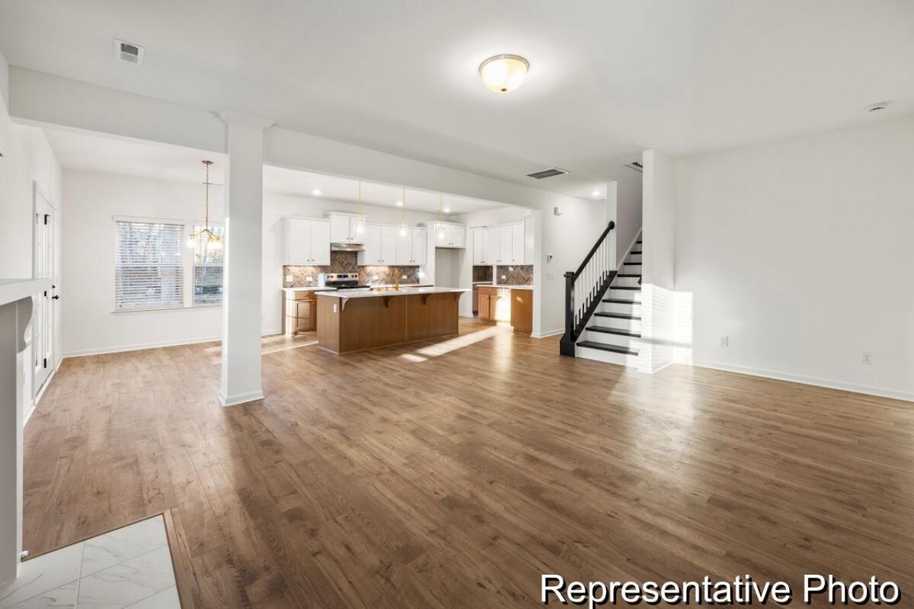 1046 House Finch Avenue Photo 13