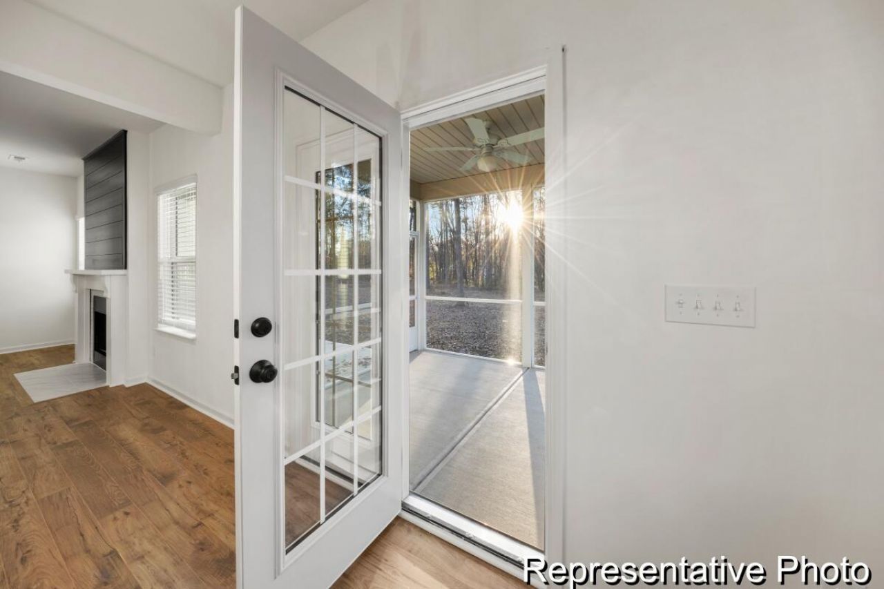 1046 House Finch Avenue Photo 14