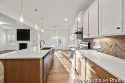 1046 House Finch Avenue photo 4