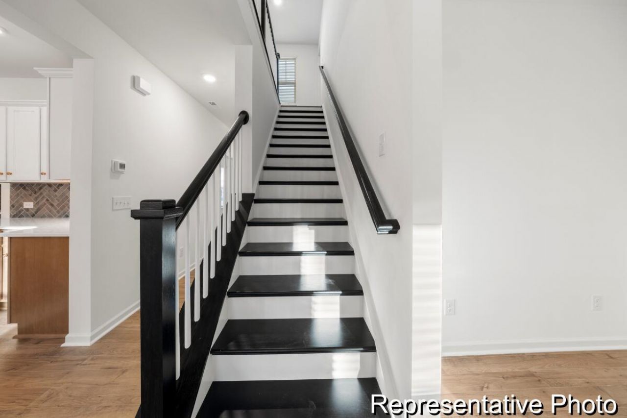 1046 House Finch Avenue Photo 21