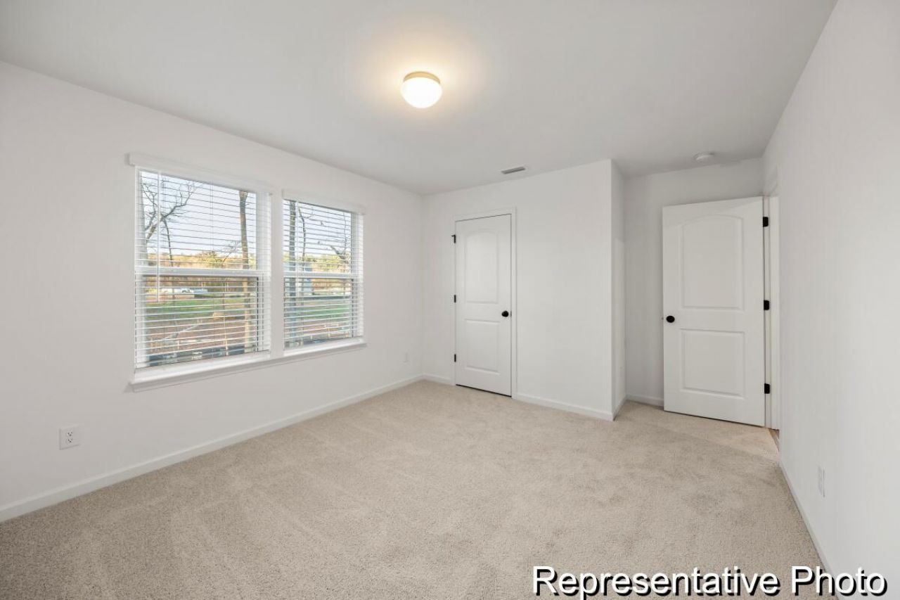 1046 House Finch Avenue Photo 32