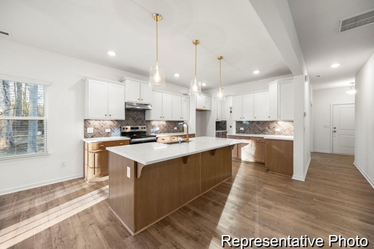 1046 House Finch Avenue Photo 4