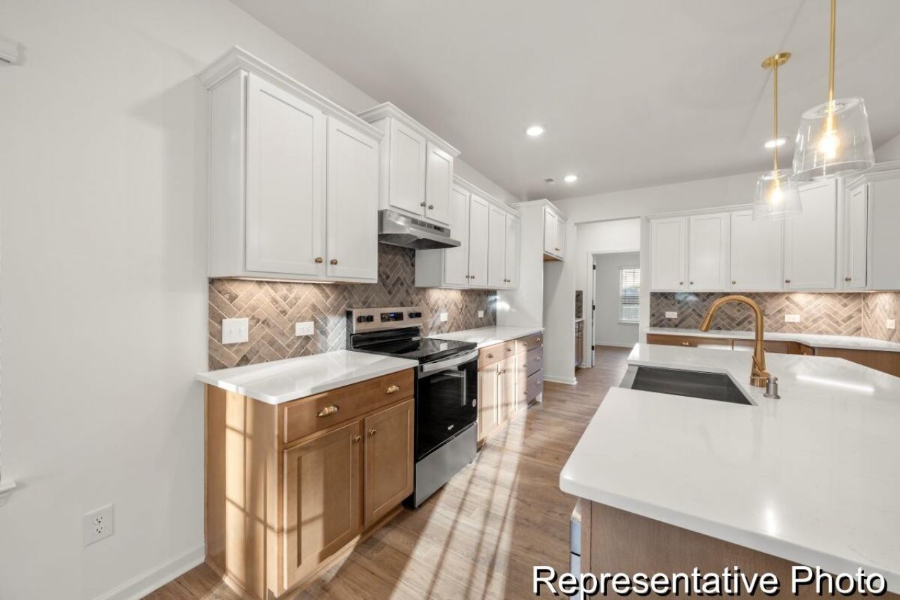 1046 House Finch Avenue Photo 6