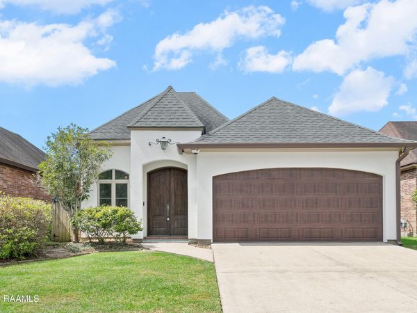 305 Barataria Bay Point, Lafayette, LA 70508