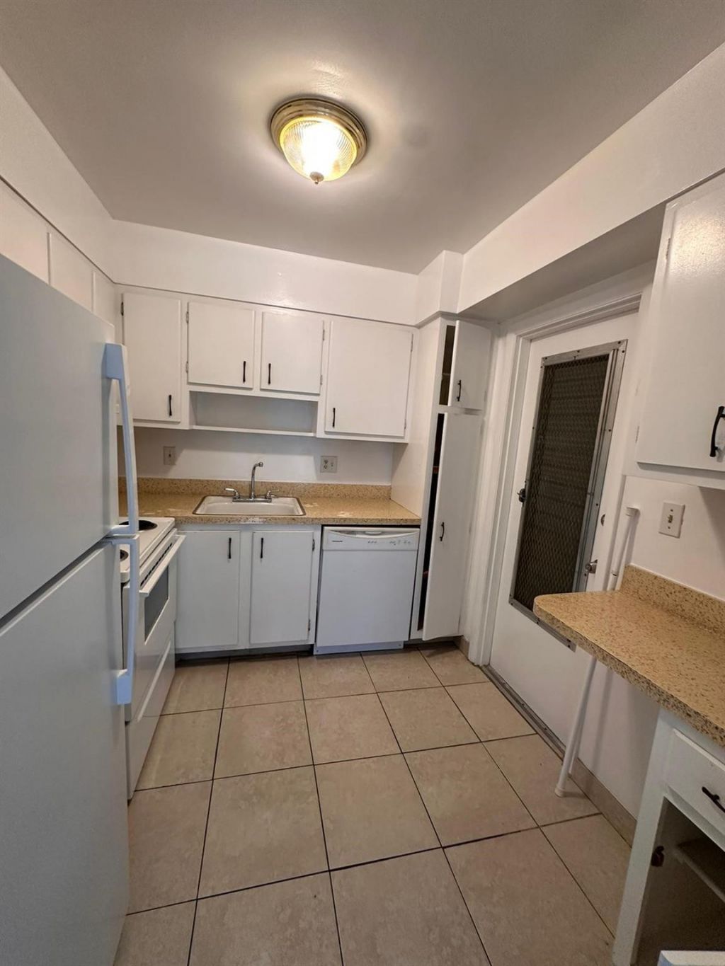 4320 SW 6th Street, Unit 202, Plantation, FL 33317 Photo