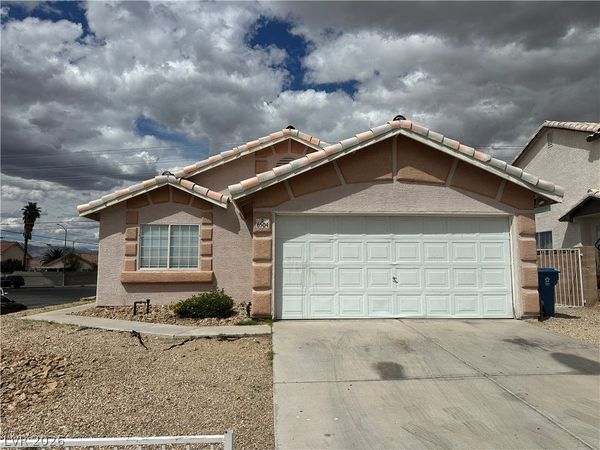 6504 Eagle Creek Lane, Las Vegas, NV 89156