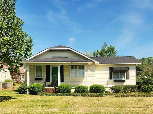 1006 Barkley Street SW, Hartselle, AL 35640