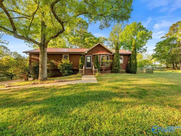 1219 Hood Avenue, Scottsboro, AL 35769