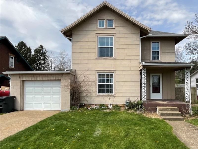 130 1st Street, Newcomerstown, OH 43832 Photo 1