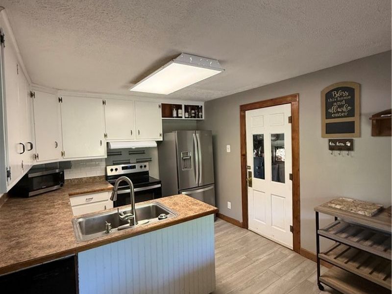 130 1st Street, Newcomerstown, OH 43832 Photo 7