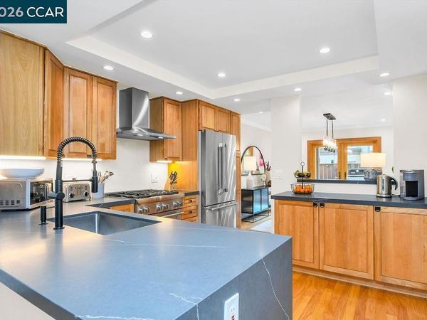 188 Alamo Sq, Alamo, CA 94507