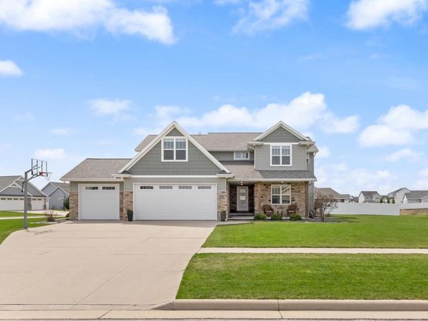 2153 POTTER DRIVE, De Pere, WI 54115