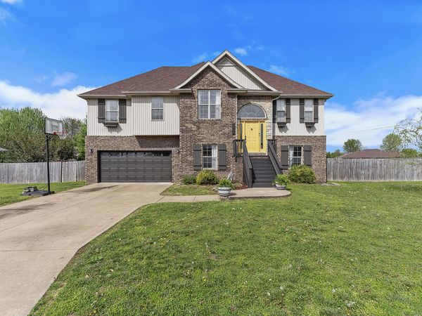 5309 N 11th Avenue, Ozark, MO 65721