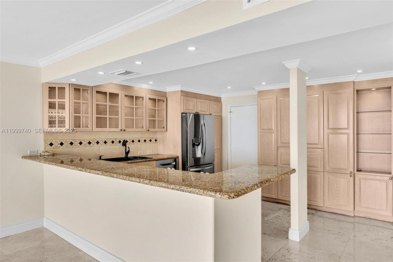 2 Grove Isle Dr, Unit B805, Miami, FL 33133 Photo