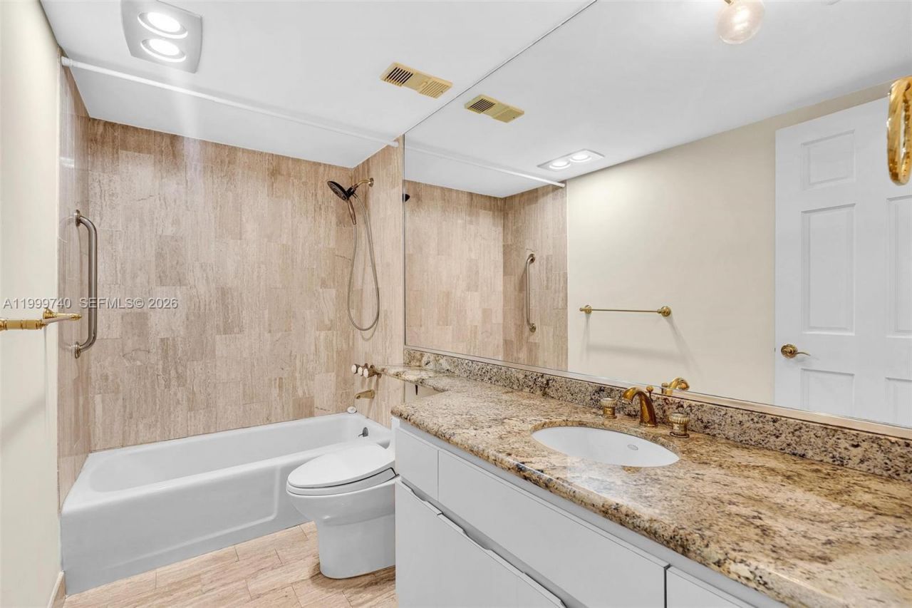 2 Grove Isle Dr, Unit B805, Miami, FL 33133 Photo