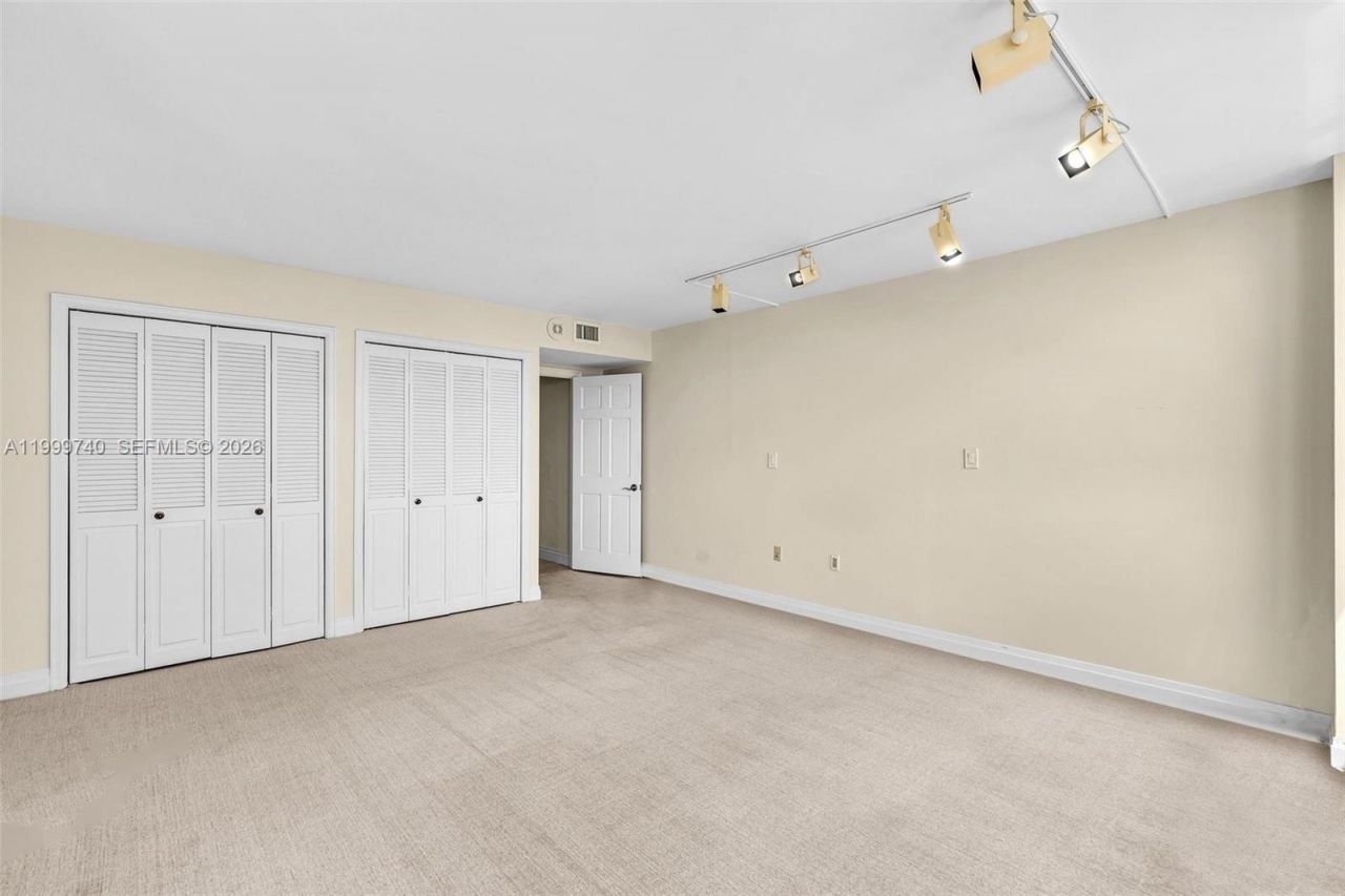 2 Grove Isle Dr, Unit B805, Miami, FL 33133 Photo