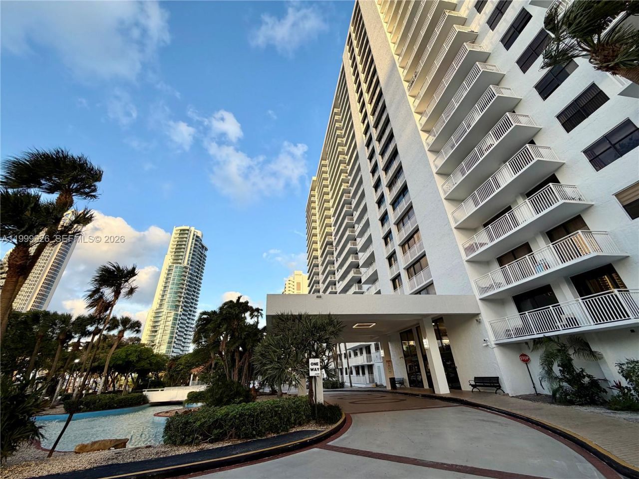 210 174th St, Unit L11, Sunny Isles Beach, FL 33160 Photo