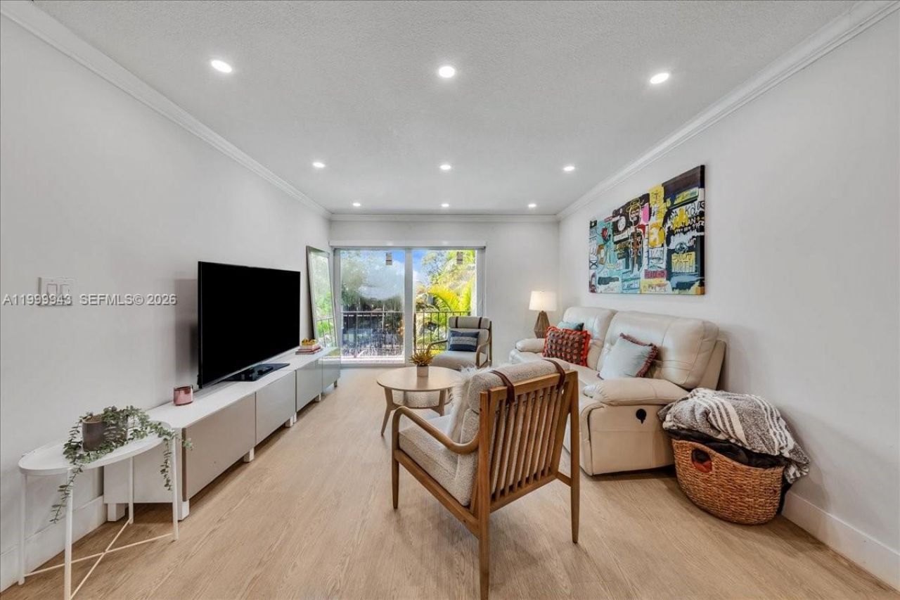 9225 SW 87th Ave, Unit A12, Miami, FL 33176 Photo