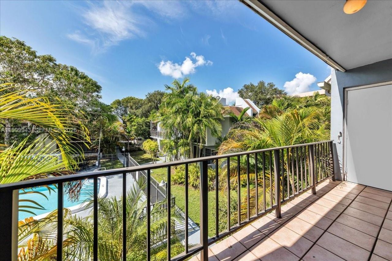 9225 SW 87th Ave, Unit A12, Miami, FL 33176 Photo