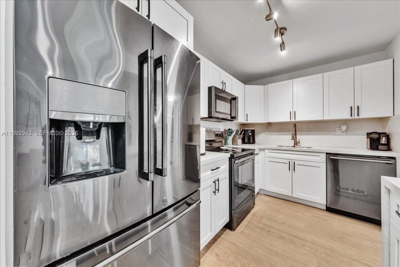 9225 SW 87th Ave, Unit A12, Miami, FL 33176 Photo